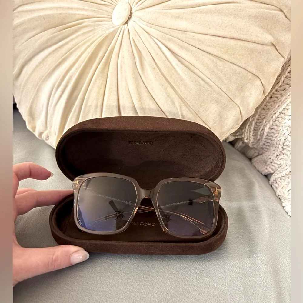 Tom Ford Sunglasses - Picture 2 of 10